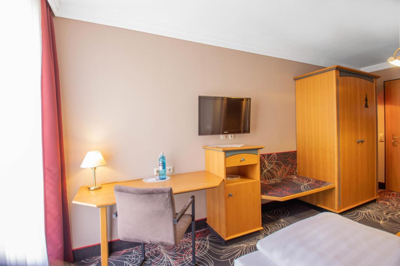 Hotel Tanne Ilmenau Esterno foto